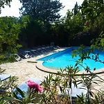 Ermitage 3* Les Angles (Gard)