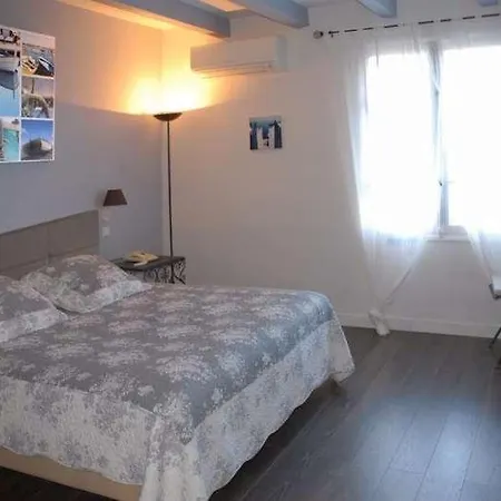 Ermitage Avignon Hotel 3*