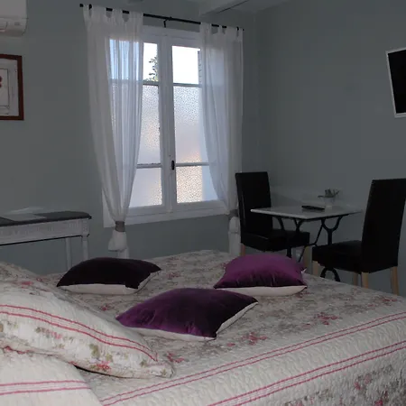 Ermitage Avignon 3* Les Angles (Gard)