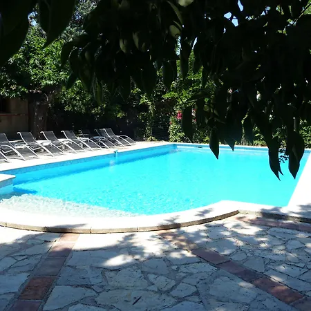 Ermitage Avignon Hotel 3*