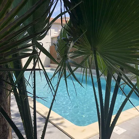 Ermitage Avignon Hotel 3*