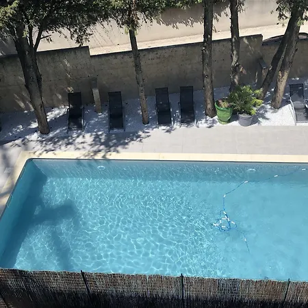 Ermitage Avignon Les Angles (Gard)
