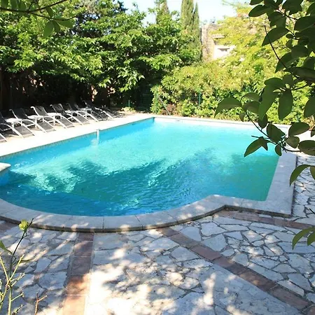 Ermitage Avignon Hotel 3*