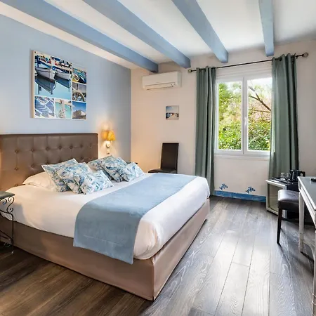 Ermitage Hotel Les Angles (Gard)
