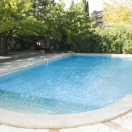 Ermitage Avignon 3*