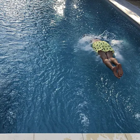 מלון Ermitage Les Angles (Gard)