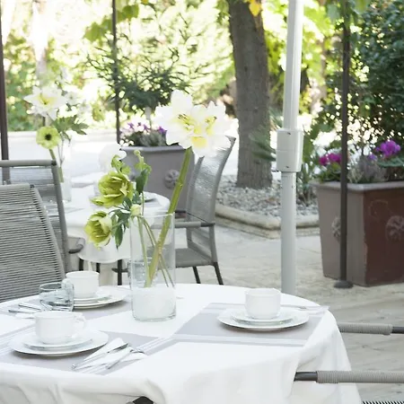 Ermitage Hotel 3*
