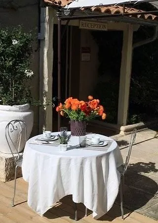 Ermitage Avignon 3* Les Angles (Gard)