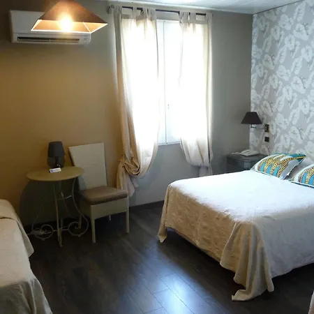 Ermitage Hotel Les Angles (Gard)