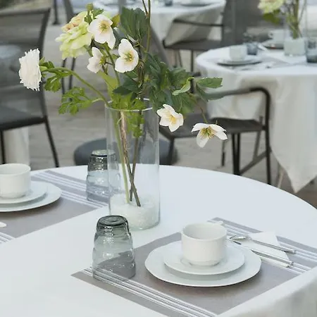 Hotel Ermitage 3*