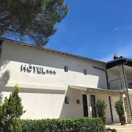 Ermitage Avignon Hotel 3*